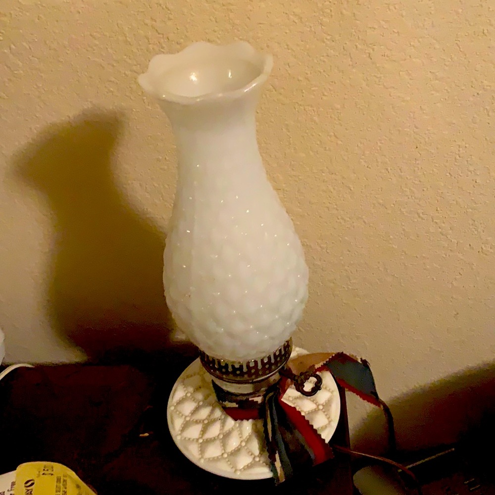 Hurricane lamp vintage electric